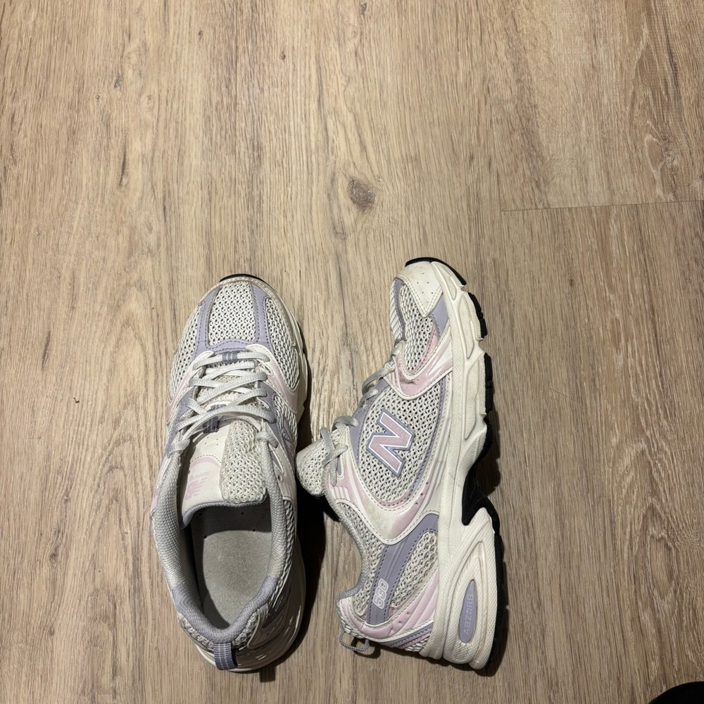 New Balance Women's Athletic Shoes - Gray and Pink